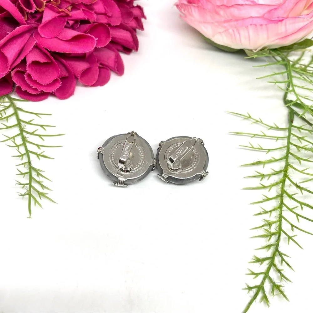 VINTAGE⚜️RARE VOGUE Smoky Faceted Glass Crystal Clip Earrings